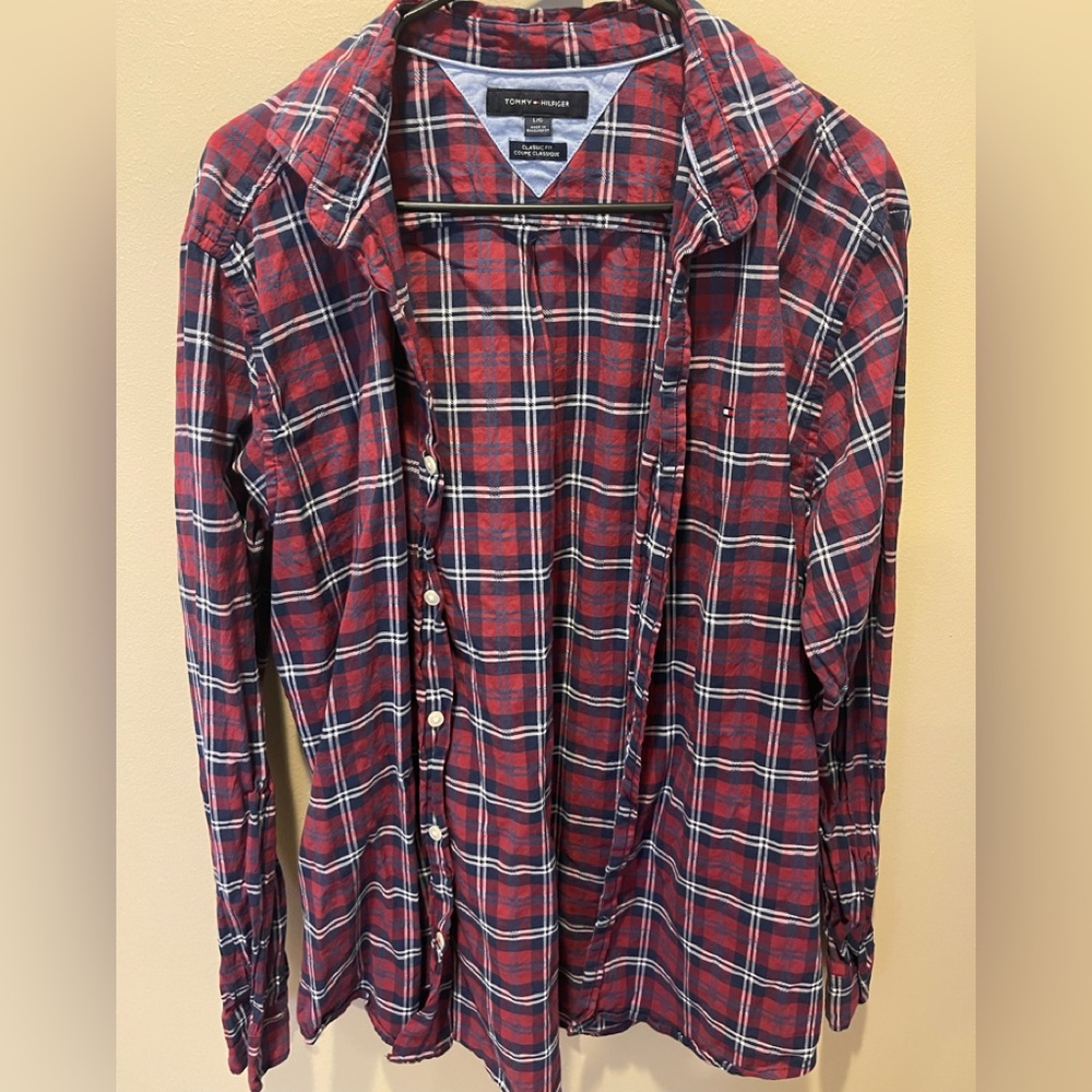 Tommy Hilfiger Button up size large